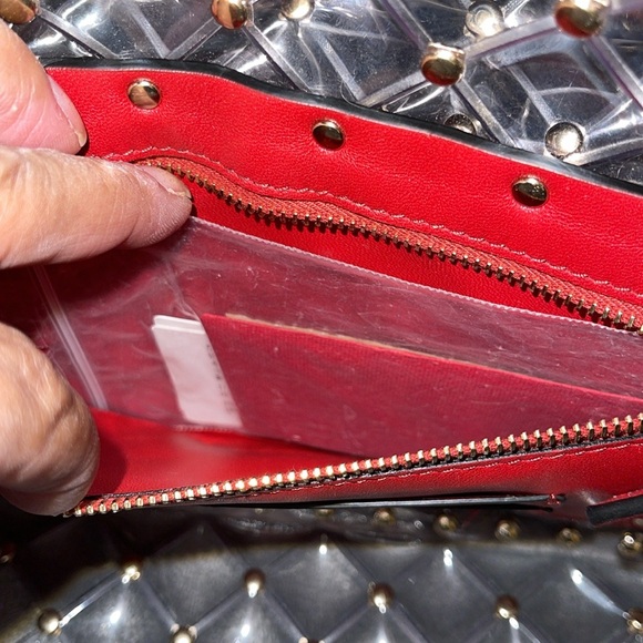 Preloved Garavani Valentino pvc rock studd hand bag pristine cond has dust bag - Picture 9 of 11